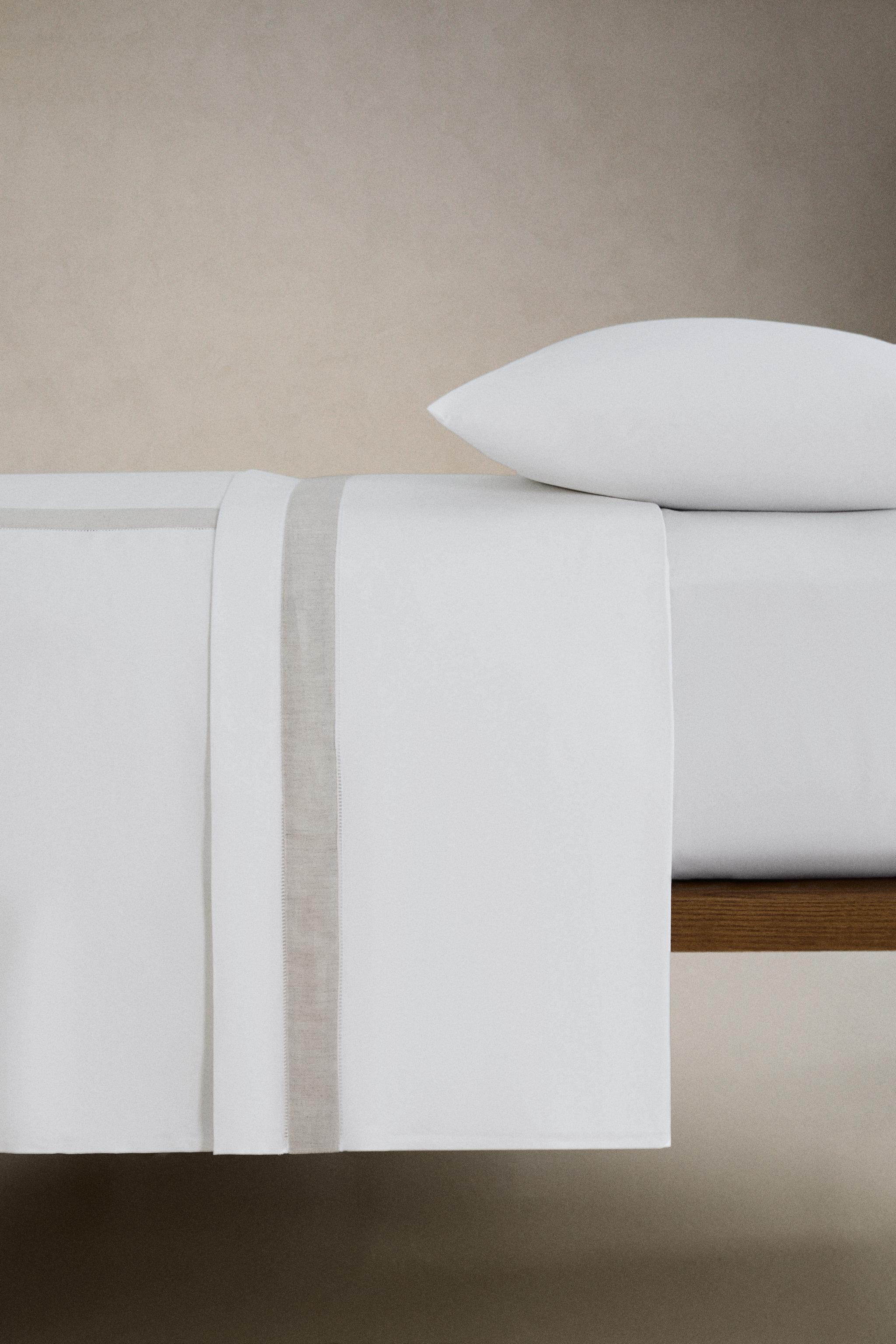 COTTON FLAT SHEET WITH LINEN BORDER